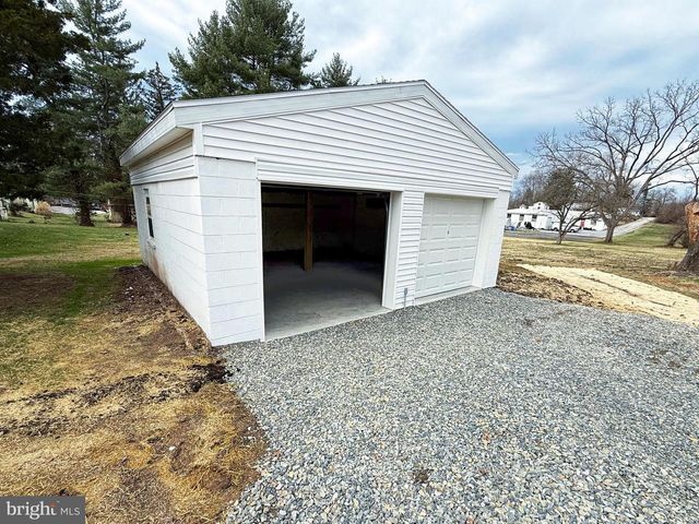 211 PEARL ST, Pottstown, PA 19465