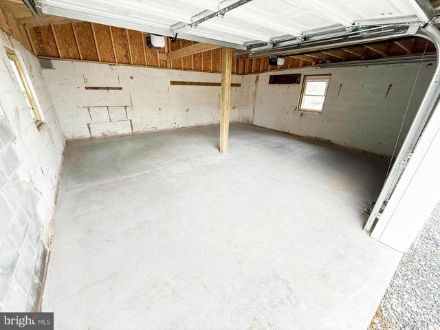 211 PEARL ST, Pottstown, PA 19465