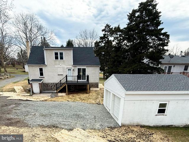 211 PEARL ST, Pottstown, PA 19465