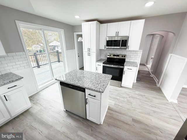 211 PEARL ST, Pottstown, PA 19465