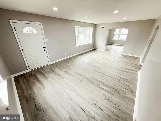 211 PEARL ST, Pottstown, PA 19465