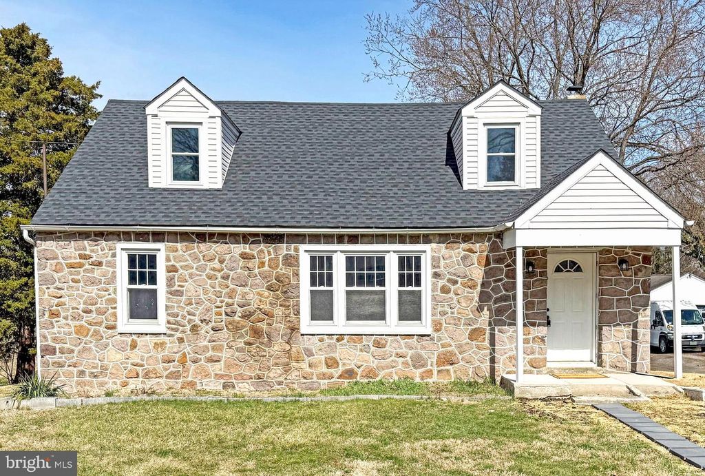 211 PEARL ST, Pottstown, PA 19465