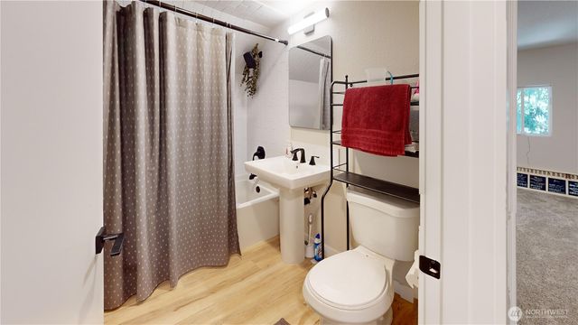 18830 108th Avenue SE, Renton, WA 98055