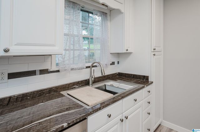 1440 HICKORY LANE, Birmingham, AL 35235