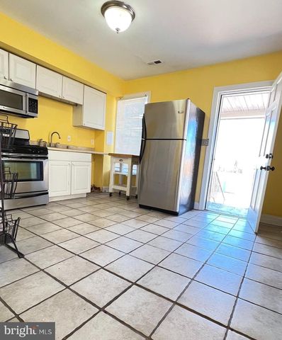 2516 HOLLINS FERRY RD, Baltimore, MD 21230