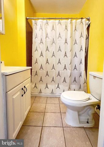 2516 HOLLINS FERRY RD, Baltimore, MD 21230