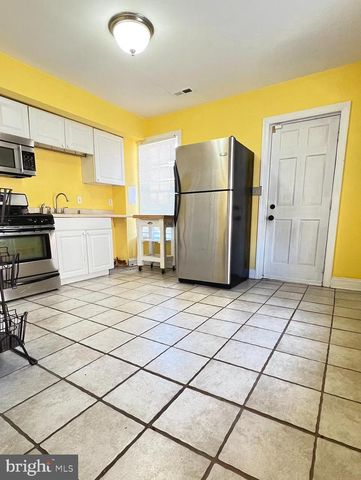 2516 HOLLINS FERRY RD, Baltimore, MD 21230