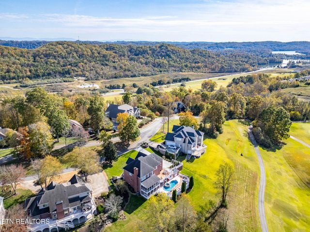 105 Center Park Lane, Oak Ridge, TN 37830