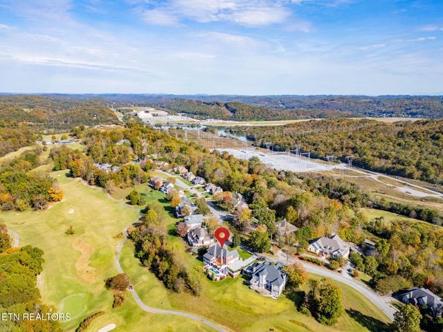 105 Center Park Lane, Oak Ridge, TN 37830