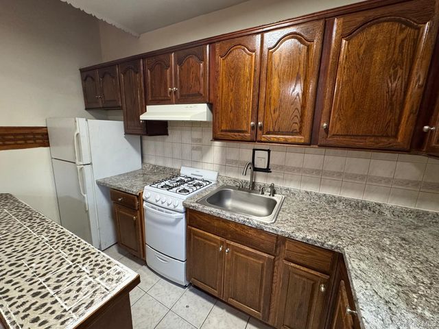 590 Elton Street, Brooklyn, NY 11208