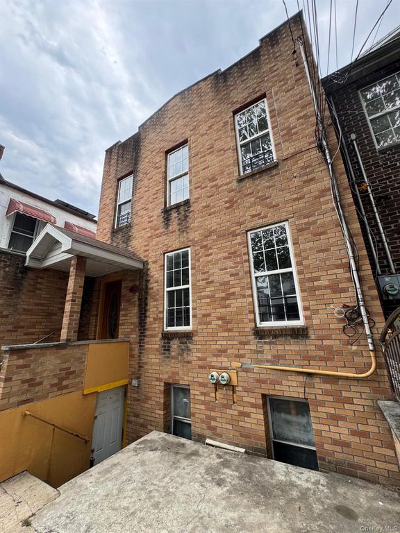 590 Elton Street, Brooklyn, NY 11208 — photo 2