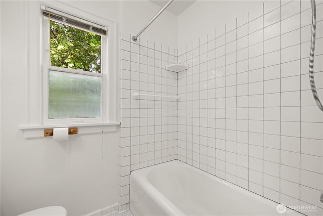 8311 3rd Avenue NW, Seattle, WA 98117