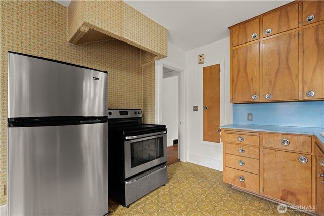 8311 3rd Avenue NW, Seattle, WA 98117