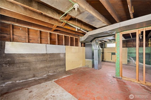 8311 3rd Avenue NW, Seattle, WA 98117