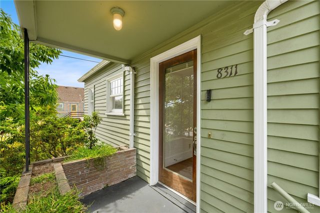 8311 3rd Avenue NW, Seattle, WA 98117