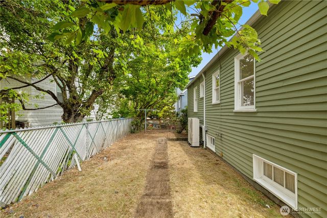 8311 3rd Avenue NW, Seattle, WA 98117