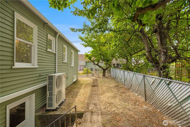8311 3rd Avenue NW, Seattle, WA 98117