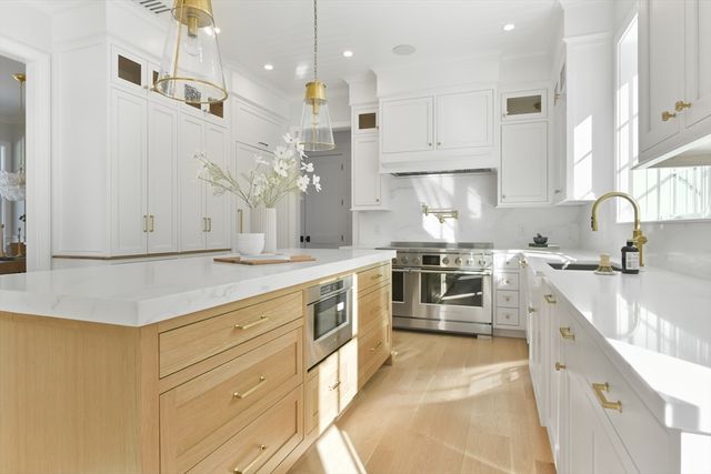 38 Parker Rd, Wellesley, MA 02482