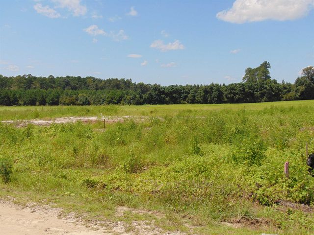 5595 Whispering Woods Rd., Conway, SC 29526