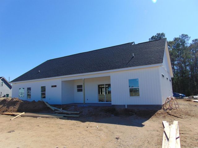 5595 Whispering Woods Rd., Conway, SC 29526