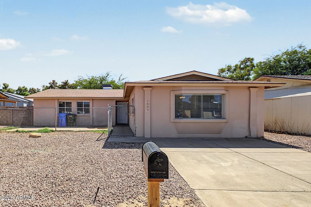 1005 W DANBURY Road, Phoenix, AZ 85023 — exterior