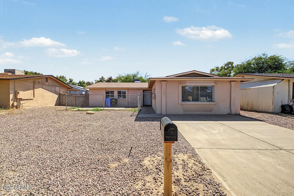 1005 W DANBURY Road, Phoenix, AZ 85023 — photo 2