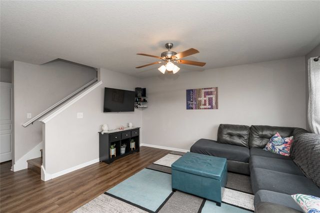 2615 13th Street SW, Altoona, IA 50009