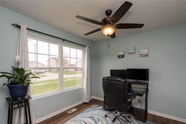 2615 13th Street SW, Altoona, IA 50009