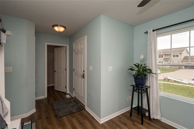 2615 13th Street SW, Altoona, IA 50009