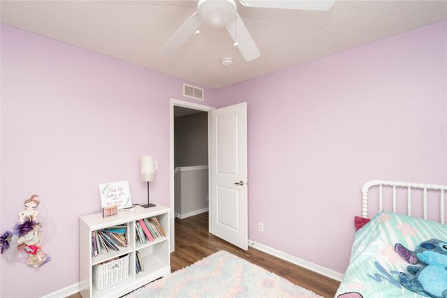 2615 13th Street SW, Altoona, IA 50009