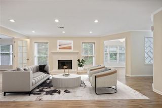 911 Hollyfax NE Circle, Atlanta, GA 30328