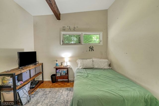 110 Cupsaw Ave, Ringwood Boro, NJ 07456