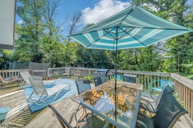 110 Cupsaw Ave, Ringwood Boro, NJ 07456