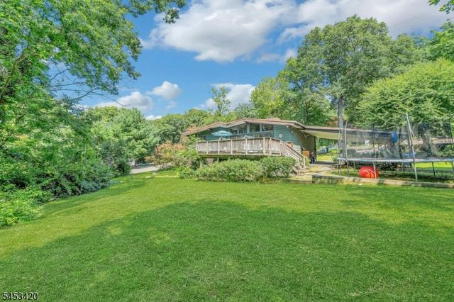 110 Cupsaw Ave, Ringwood Boro, NJ 07456