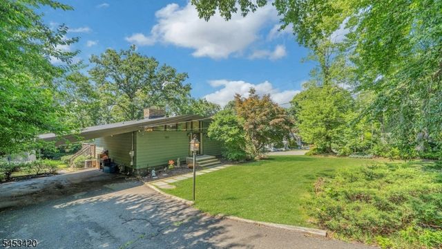 110 Cupsaw Ave, Ringwood Boro, NJ 07456