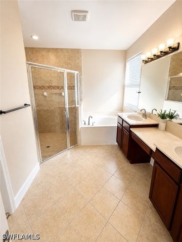 21790 Sunset Lake CT, Estero, FL 33928