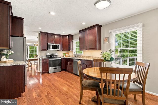 300 HELEN CT, Sterling, VA 20164
