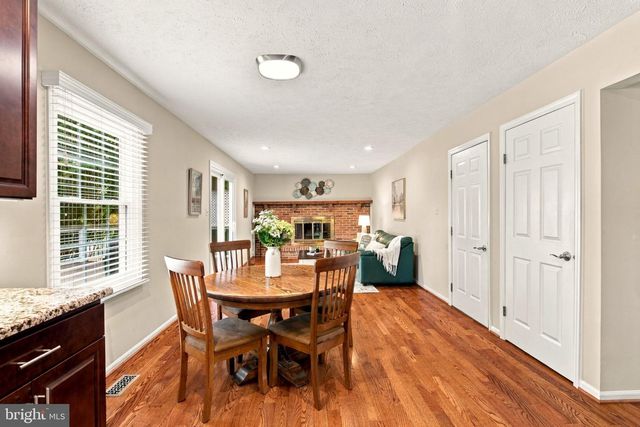 300 HELEN CT, Sterling, VA 20164