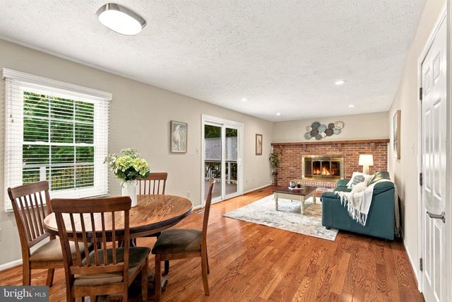 300 HELEN CT, Sterling, VA 20164