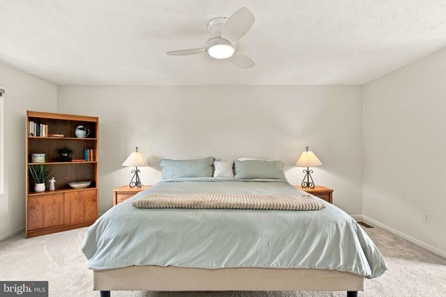 300 HELEN CT, Sterling, VA 20164