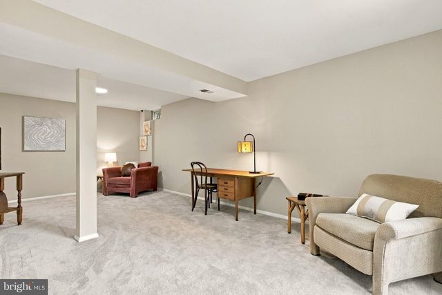 300 HELEN CT, Sterling, VA 20164