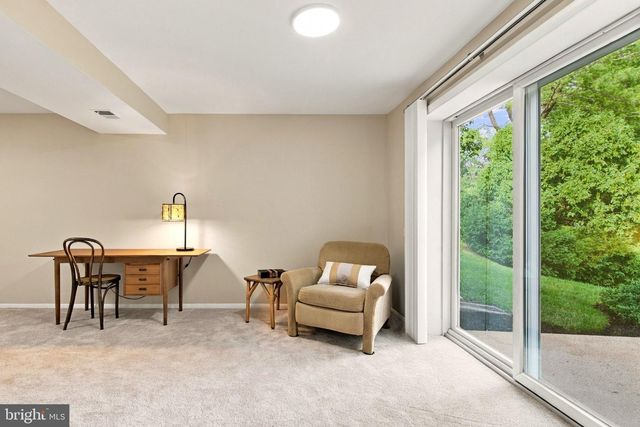 300 HELEN CT, Sterling, VA 20164
