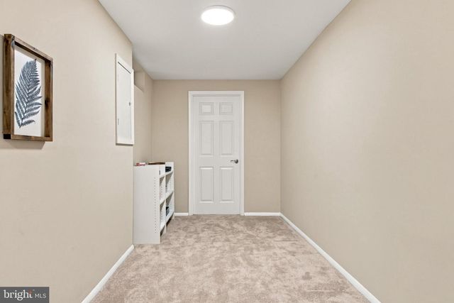 300 HELEN CT, Sterling, VA 20164