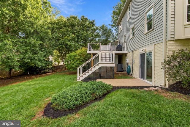 300 HELEN CT, Sterling, VA 20164