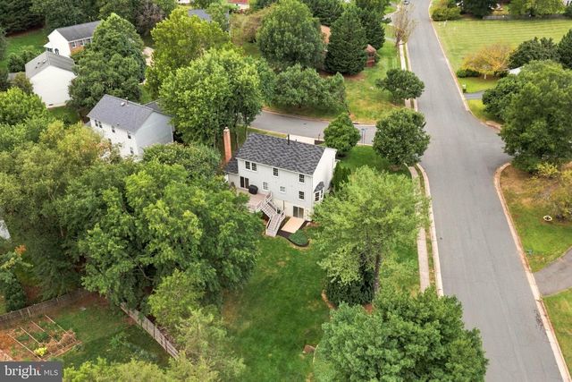 300 HELEN CT, Sterling, VA 20164