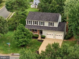 300 HELEN CT, Sterling, VA 20164