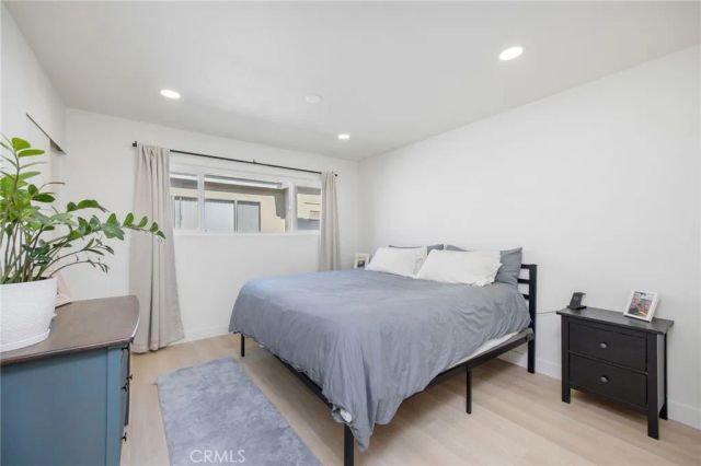 204 Springfield Avenue, Huntington Beach, CA 92648