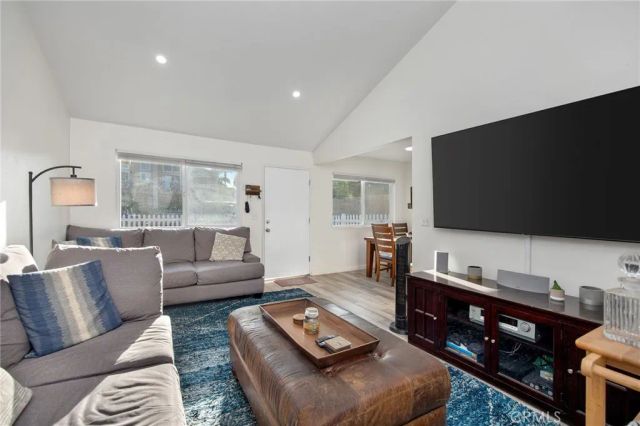 204 Springfield Avenue, Huntington Beach, CA 92648