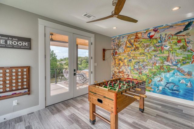 1597 Glen Cove DR, Kingsland, TX 78639