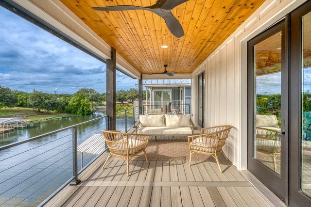 1597 Glen Cove DR, Kingsland, TX 78639